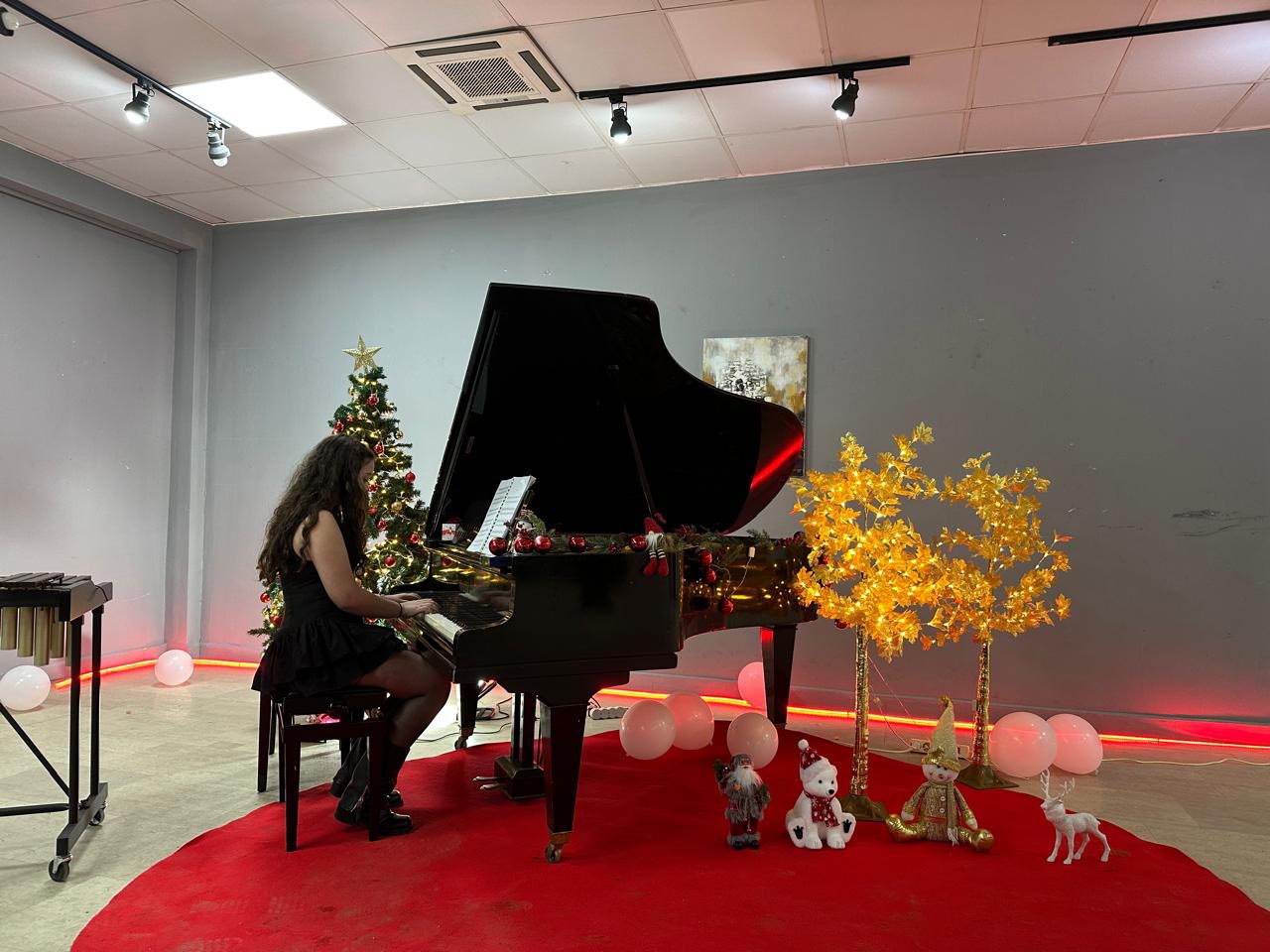 Koncert i Pianos