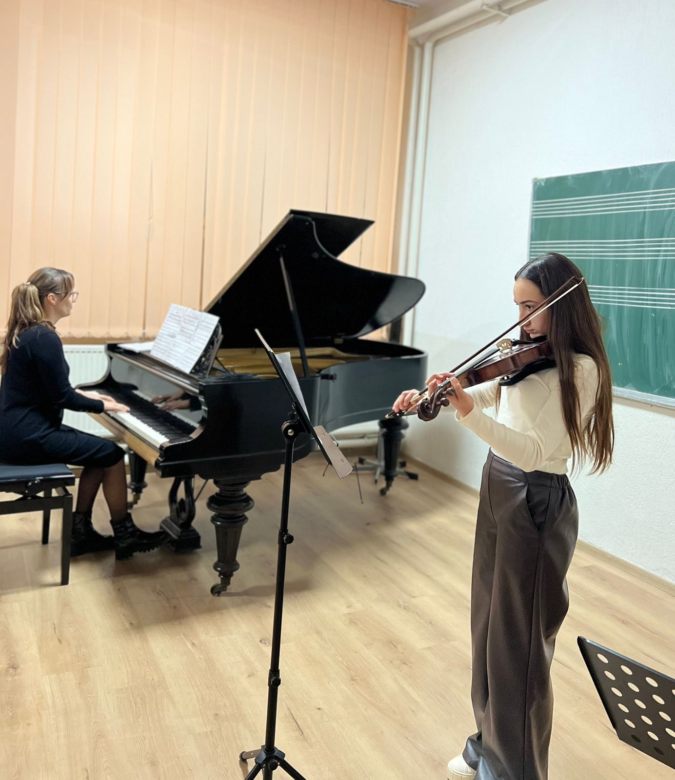 Koncerti i klasës së violinës dhe kitarës