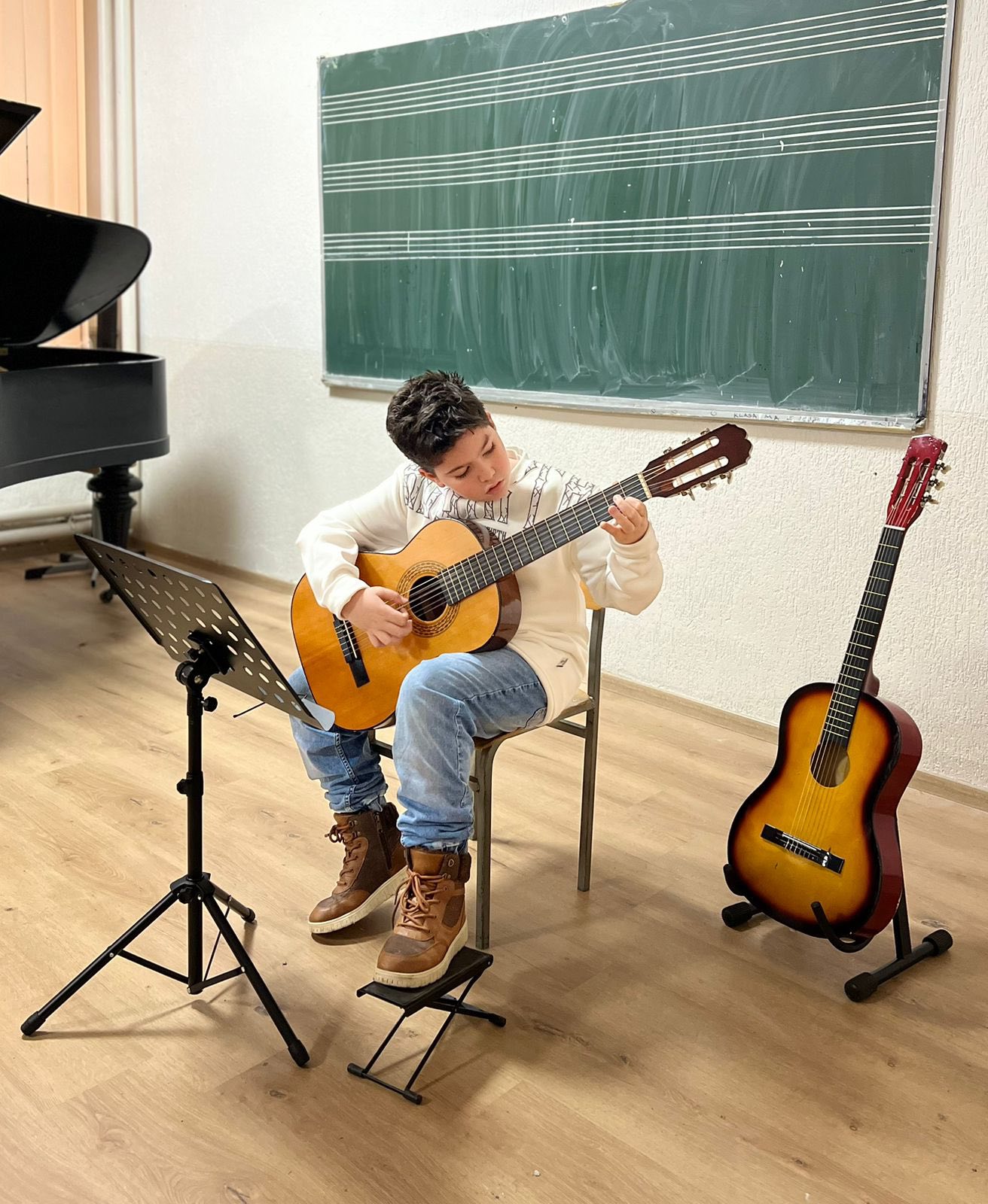 Koncerti i klasës së violinës dhe kitarës