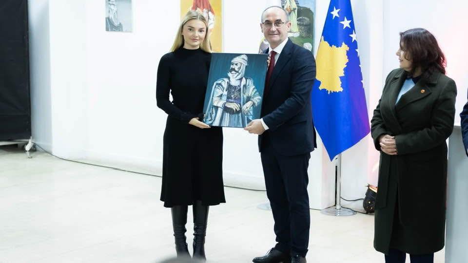 “Ekspozitë Artistike – Mirënjohje për Lirinë”