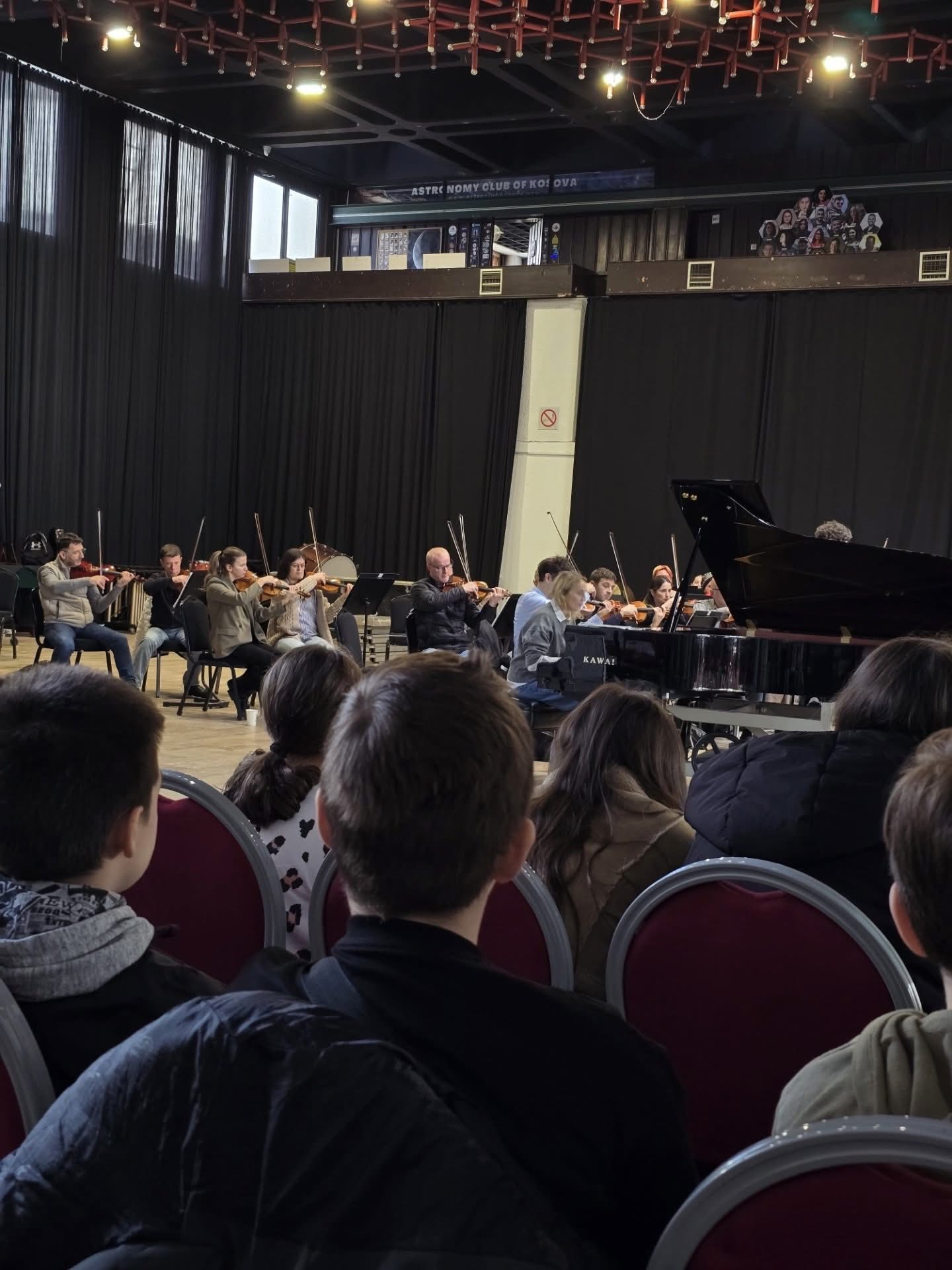 Në Filharmoninë e Kosovës