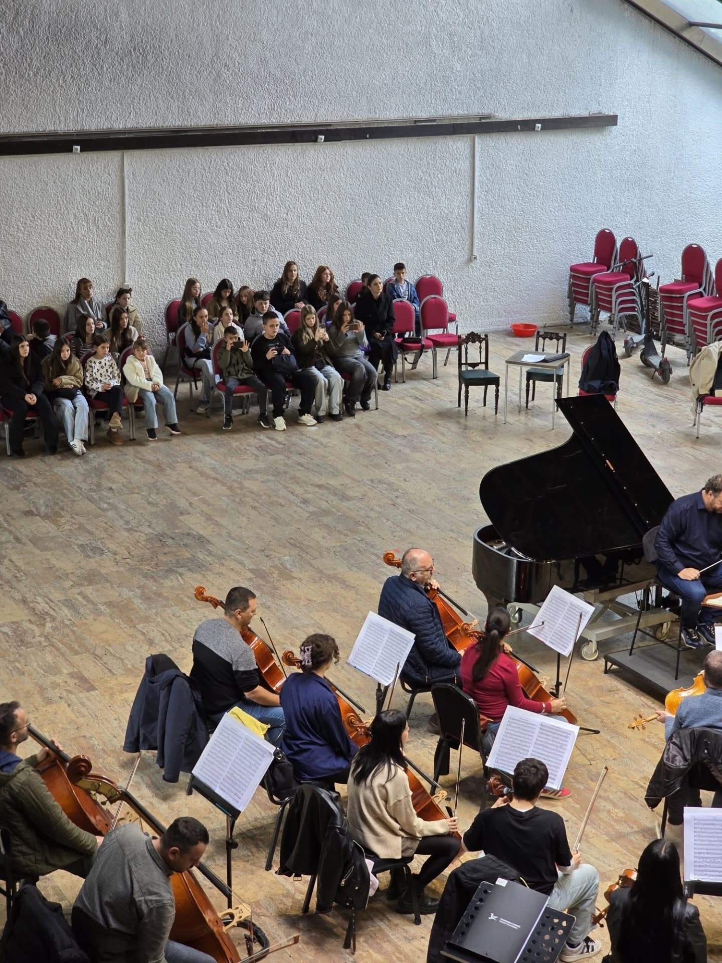 Në Filharmoninë e Kosovës