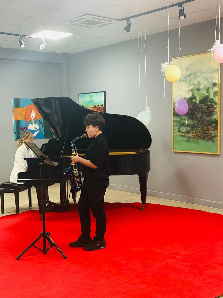 Koncert, Violinë dhe Saksofon