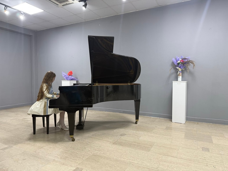 KONCERTI I AKTIVIT TË PIANOS!