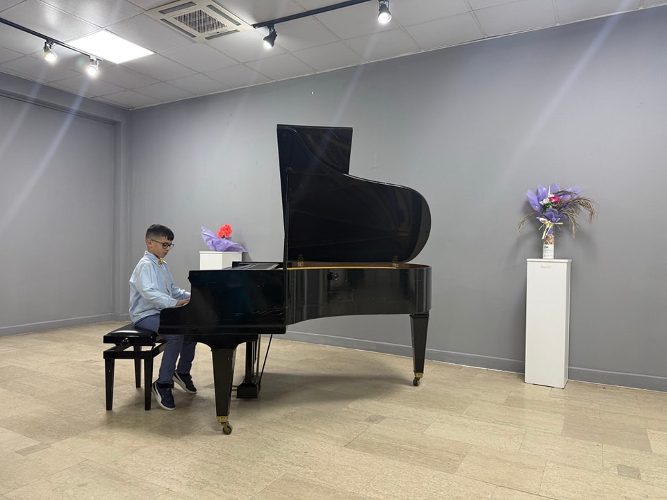 KONCERTI I AKTIVIT TË PIANOS!