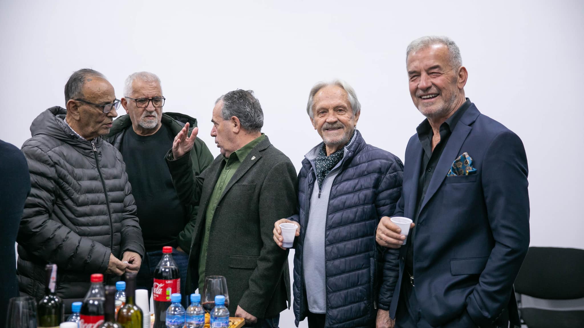 Ekspozita "Flatra te n'Grira" nga maestro Hazir Reka
