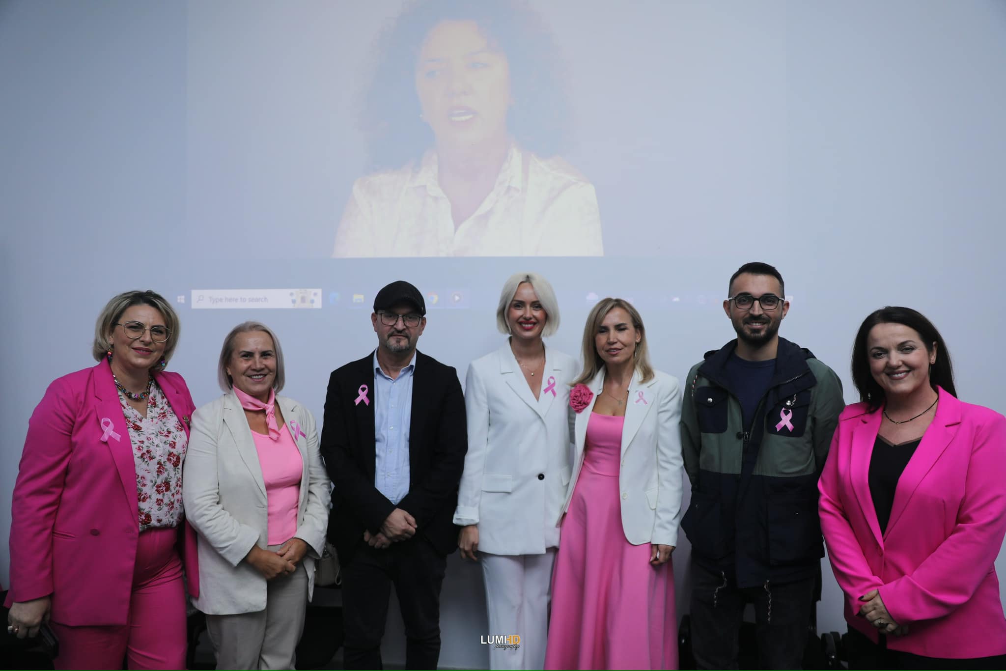 Ekspozita "Thirrëm dhe Mua"
